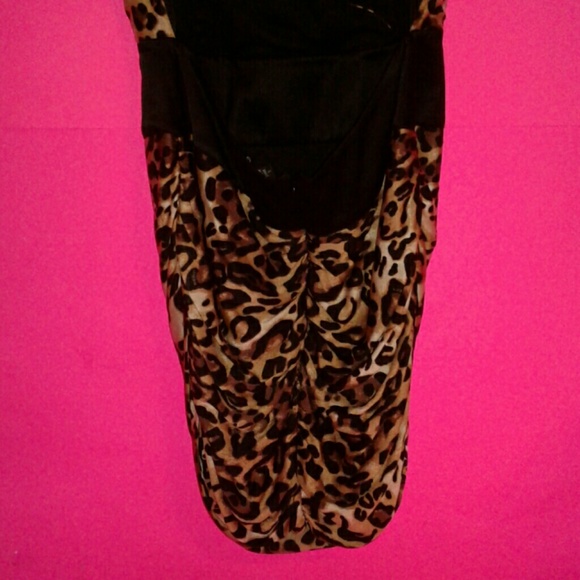 SM BEBE DRESS BACK OUT FRONT LOW CUT LEOPARD PRINT - Picture 8 of 8